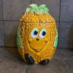 Cookie Jar - Vintage Anthropomorphic Japanese Ceramic in amazing condition